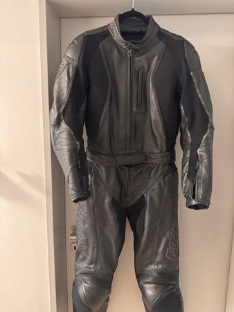 Dainese Lederkombi Damen 2- Teiler Grösse 46 