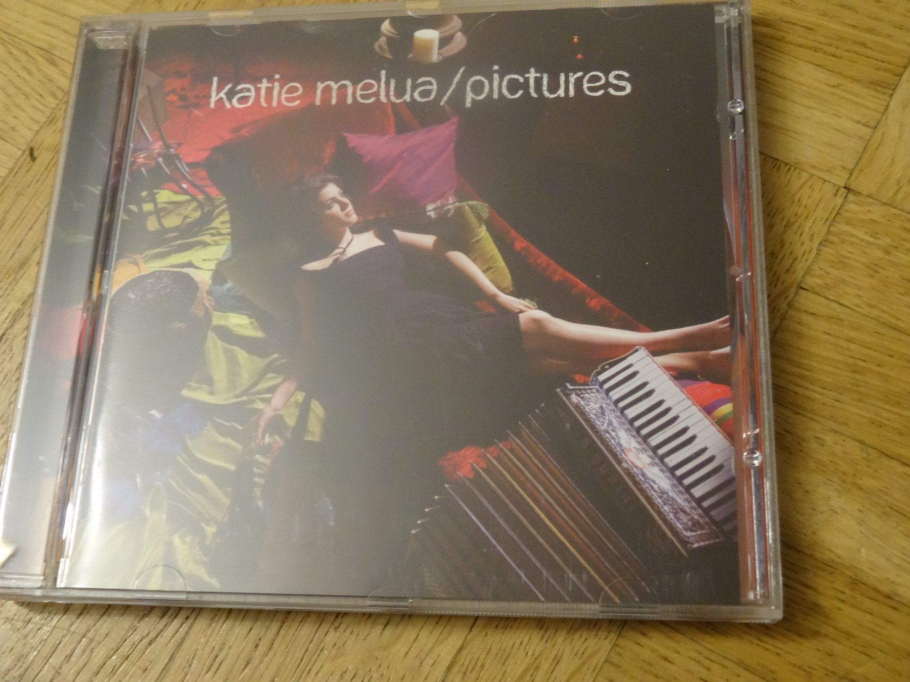 CD: Katie Melua - Pictures CD – Usato da Olten venduto da Disc-Ausverkauf