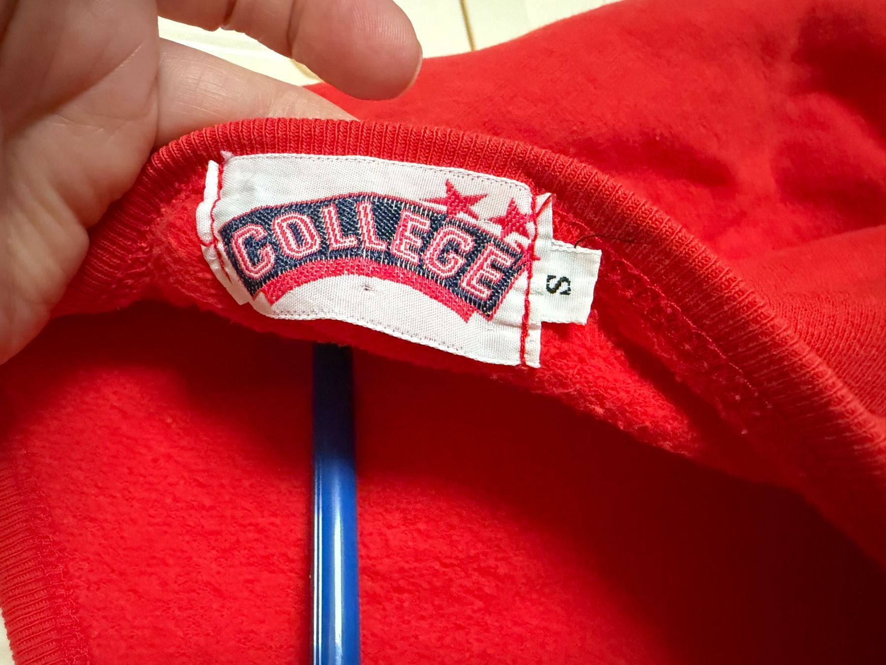Maglioni & Felpe: Damen Pullover College rot Grösse S – Usato da Brunnenthal venduto da Eco07 1