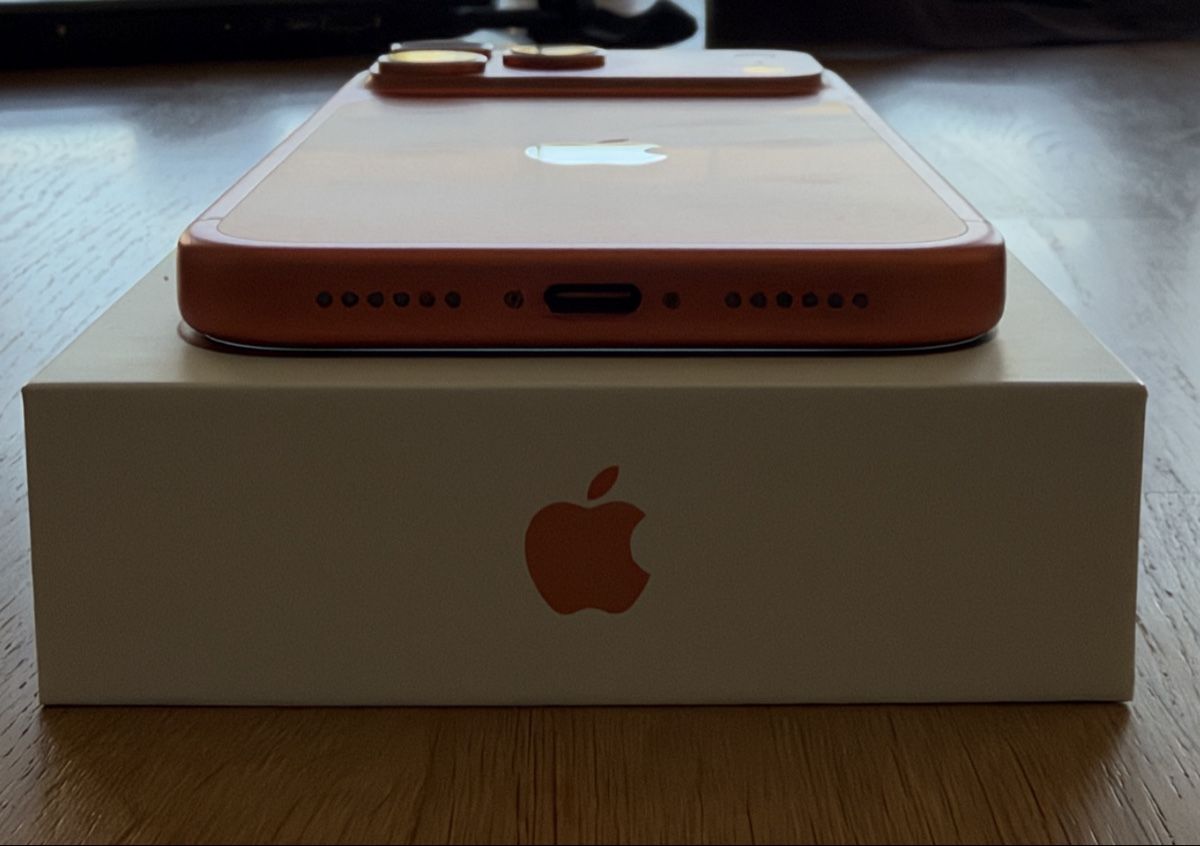 Apple Telefoni cellulari / Smartphones: iPhone 17 Pro Max 256GB Cosmic Orange – Usato da Toffen venduto da lar_bn5p 4