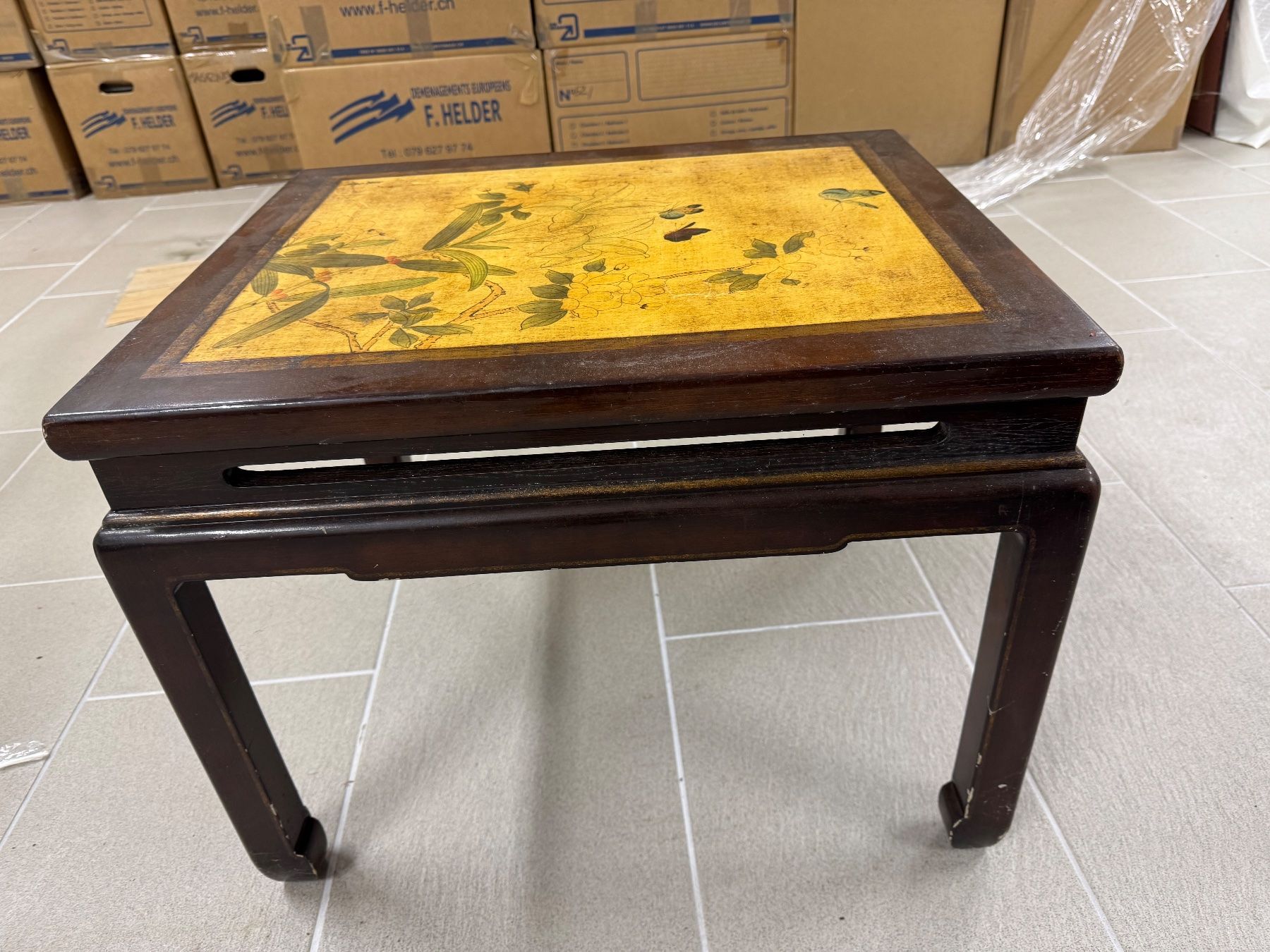 Tavoli: Antique Oriental Table - Exclusive 1950s – Usato da Oeschseite venduto da -Luxury-On-Line- 1