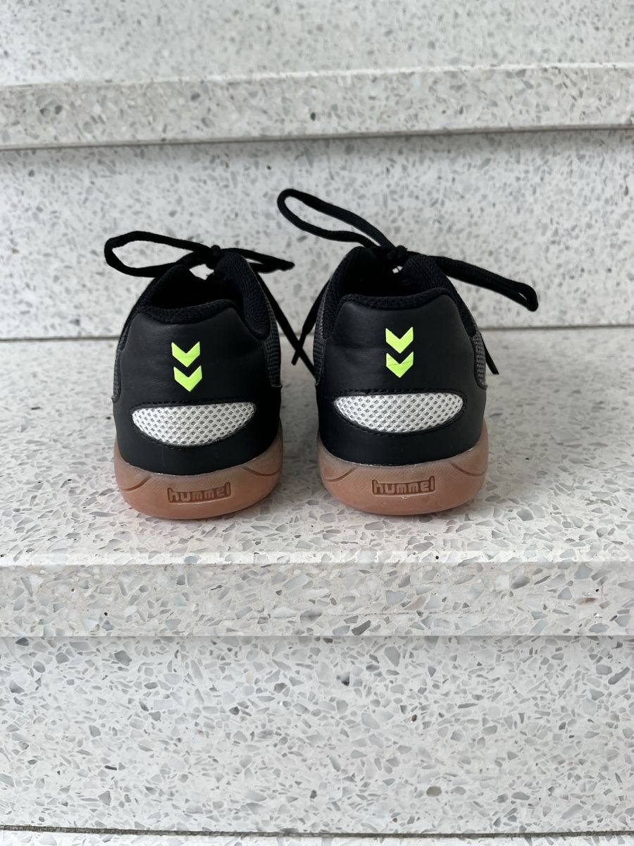 Hummel Scarpe per ragazzi: Hallenschuhe Hummel Gr. 36 – Usato da Luzern venduto da Aldabema 2