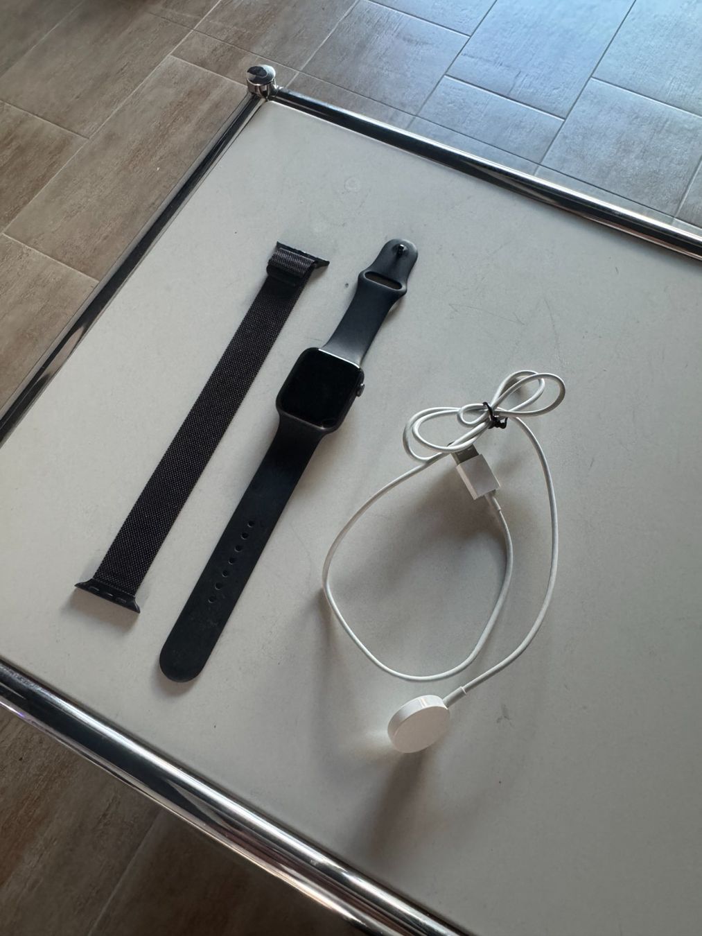 Apple Smartwatch: Apple Watch Series 5 44 mm – Usato da Brunnen venduto da inko12gnito 1