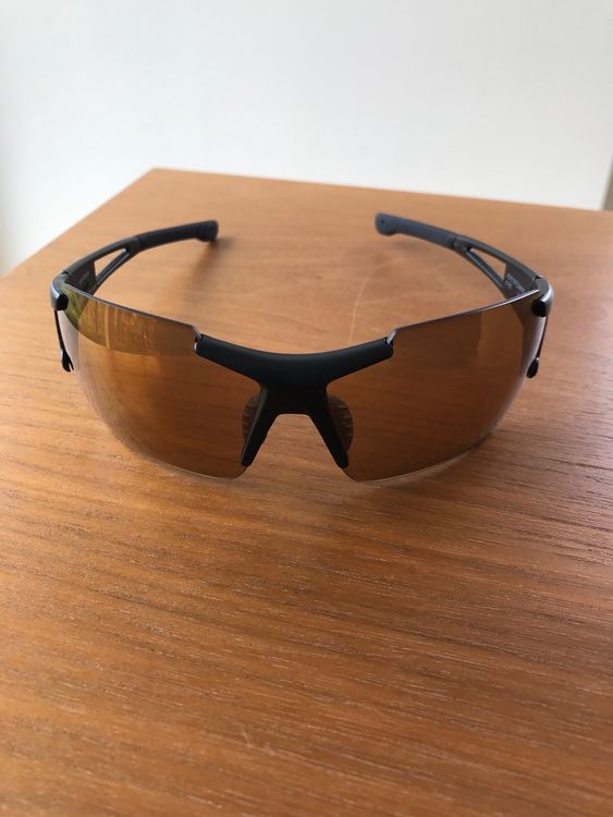 Sportbrille Von Uvex Mit Selbsttönenden Gläsern Kaufen Auf Ricardo 6311