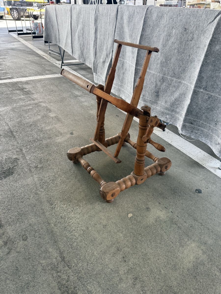 Spinnräder: Antikes Spinnrad mit Zubehör – Gebraucht aus Oeschgen von Wernsli 3