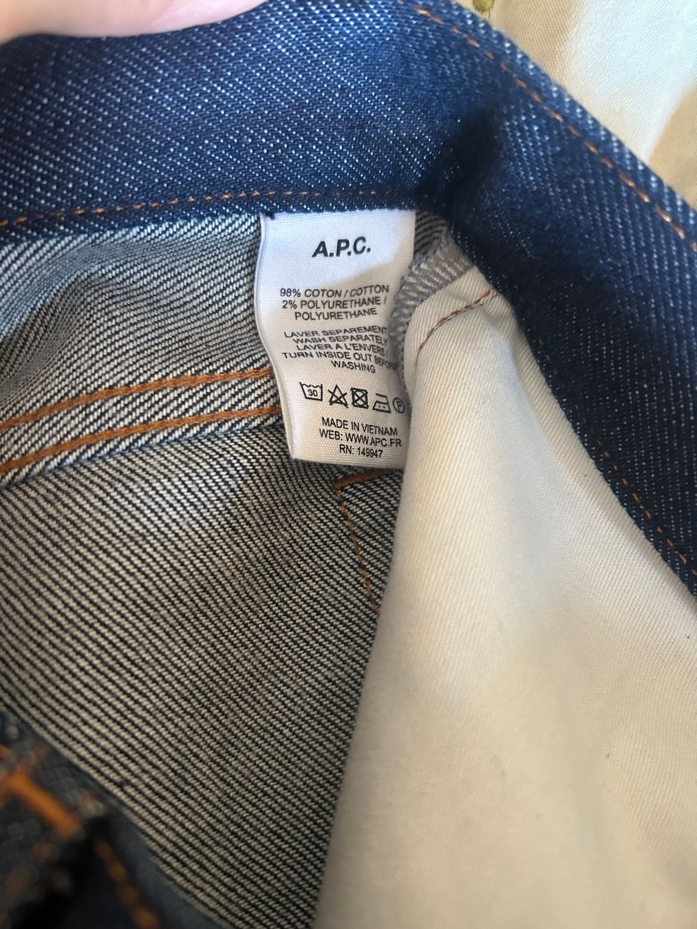 Apc Jeans: A.P.C. Petit New Standard Jeans - W28 – Usato da Illnau venduto da Monkky 7