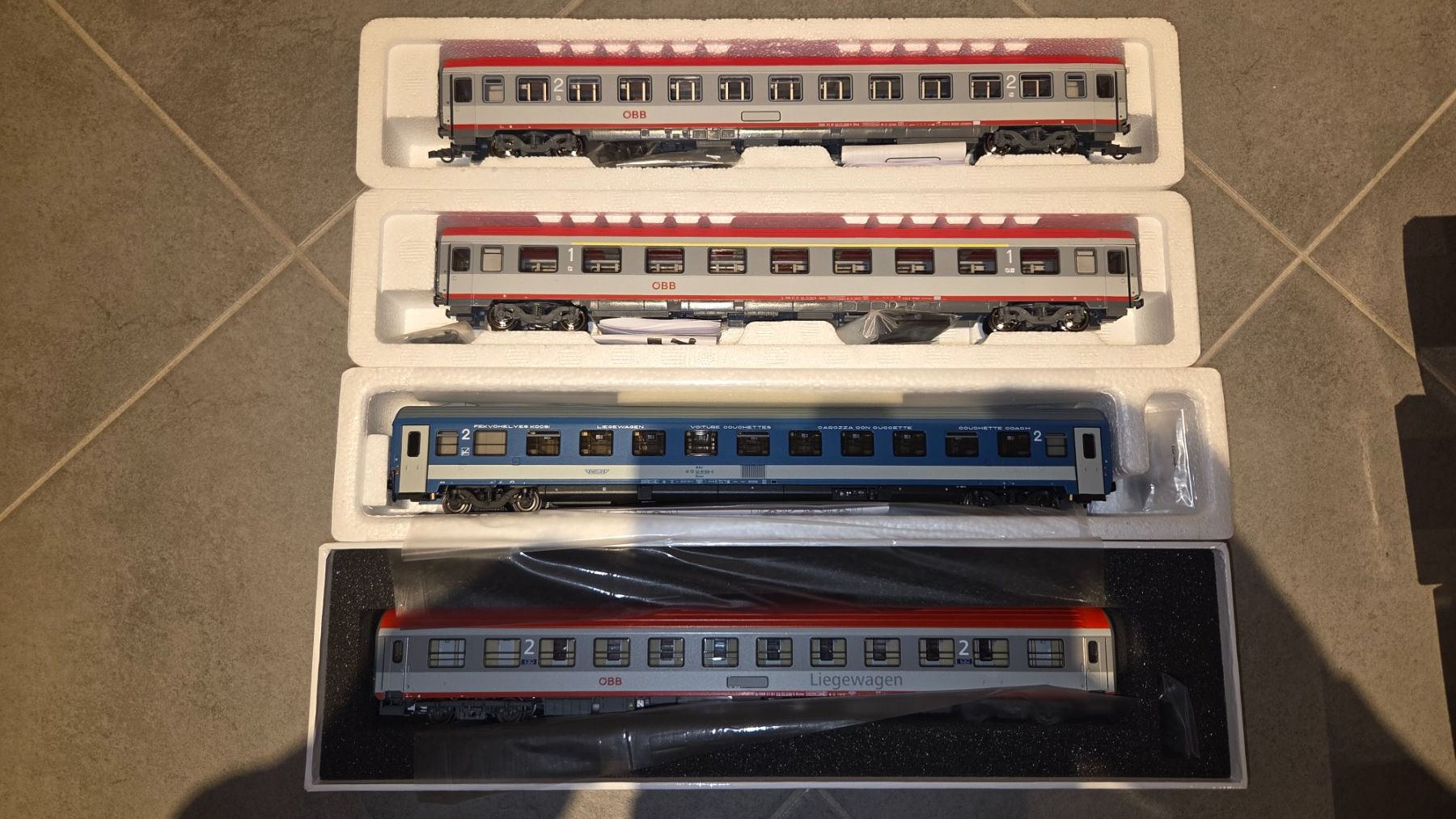 LS Models Modellini di ferrovie: Train Wiener Walzer – Usato da Crésuz venduto da lechat07 2