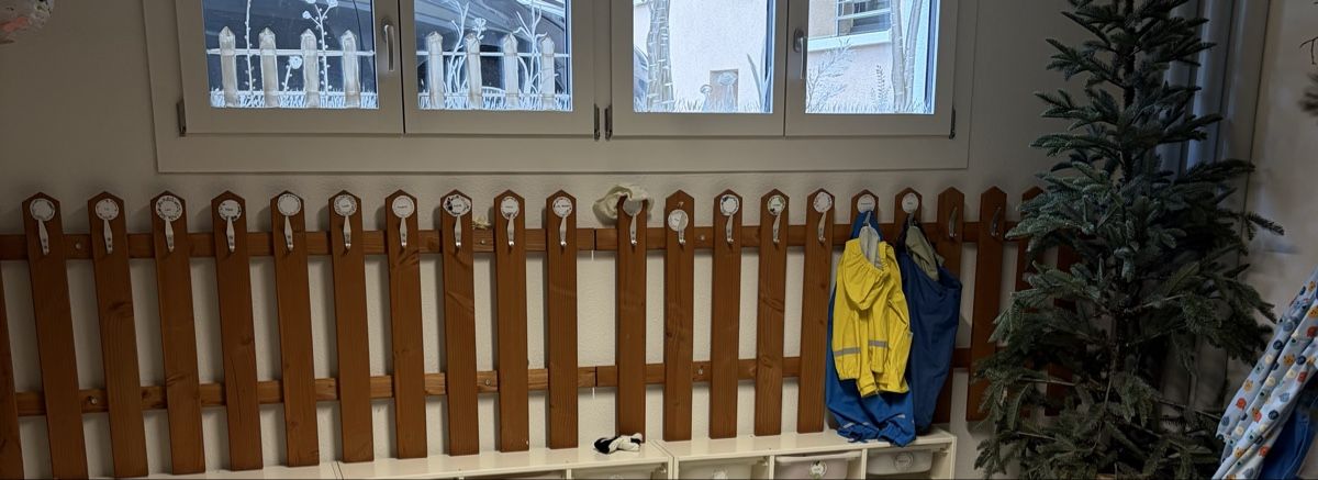 Guardaroba: Garderobe / Gartenhag – Usato da Samstagern venduto da inf_w5ct 1