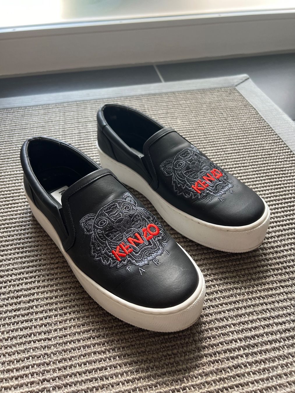 Kenzo Damenschuhe: Kenzo Damenschuhe – Gebraucht aus Uetikon am See von car_j7v5
