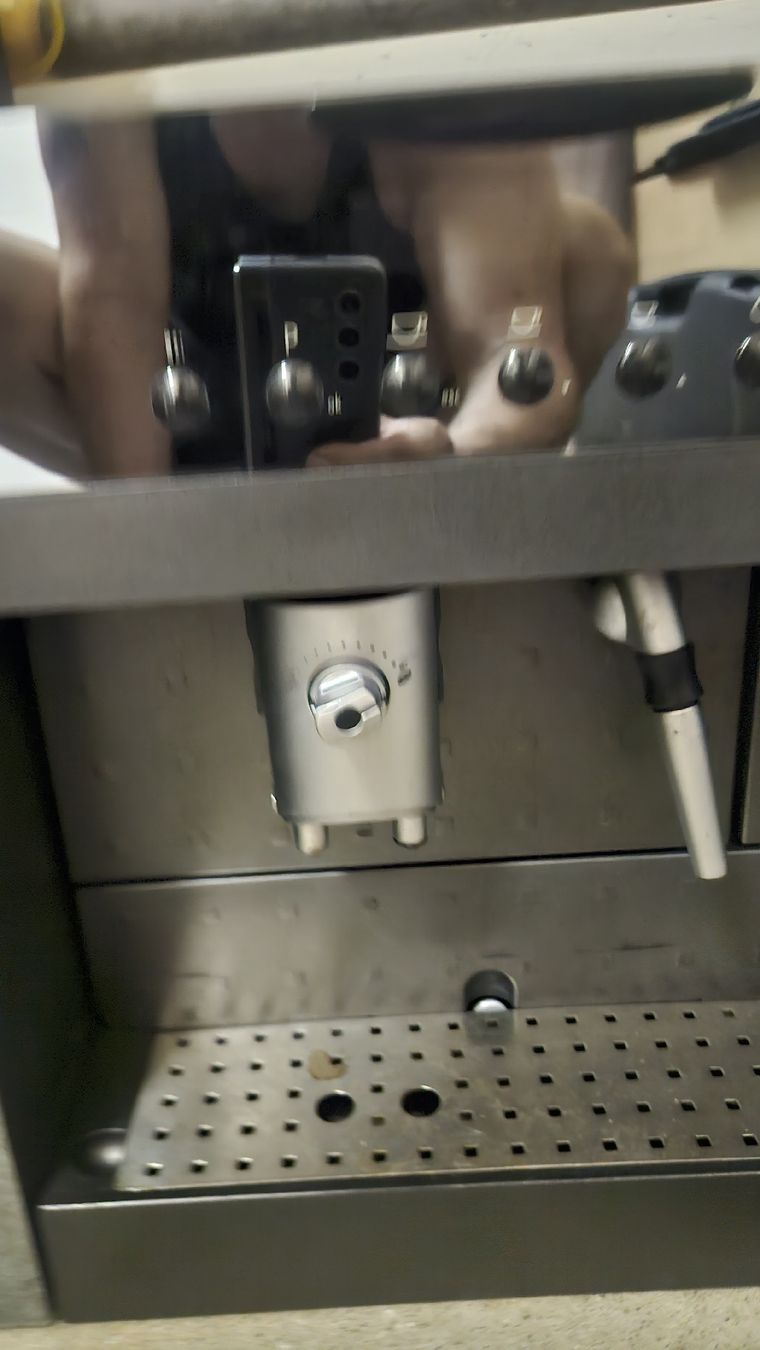 V-Zug Macchine per caffè & Macchine per espresso: V-Zug Supremo SL Espresso Machine – Difettoso da Sachseln venduto da laz_65cg 6