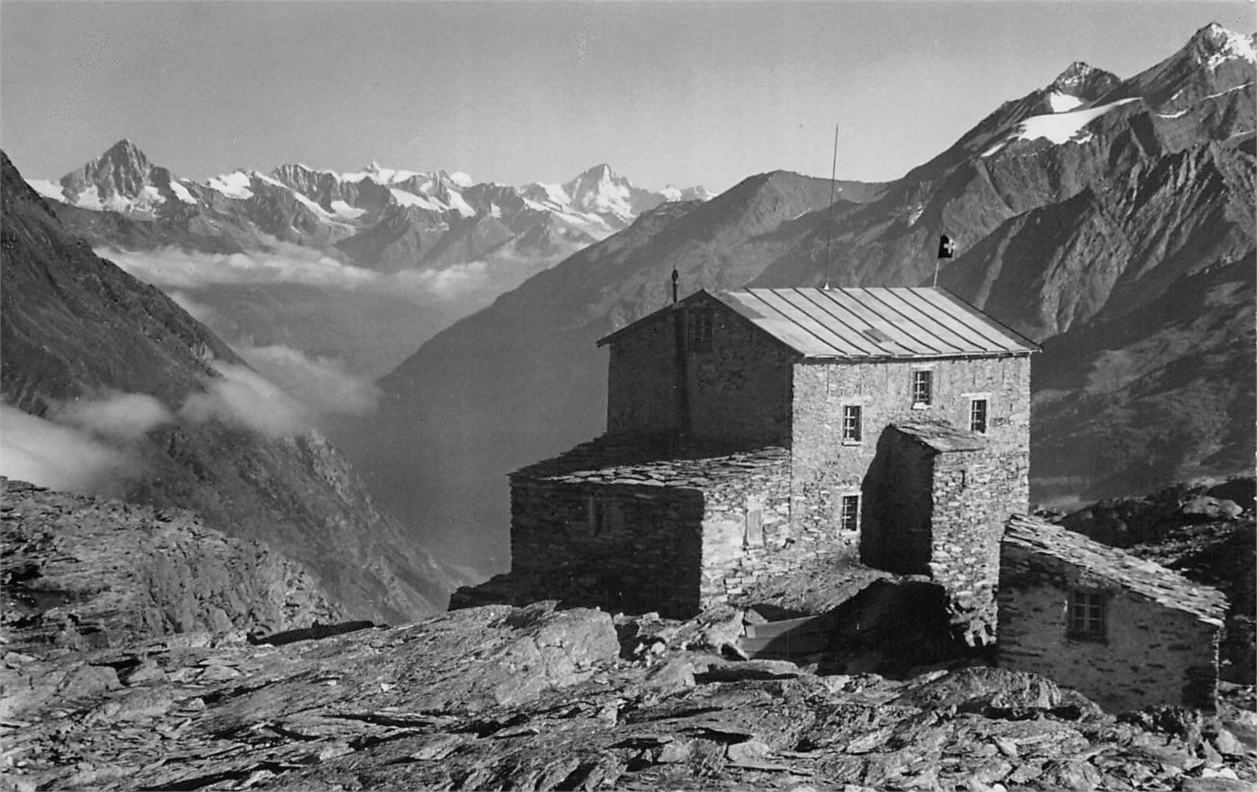 Cartoline postali: Zermatt, Gandegghütte – Usato da Ottikon b.Kemptth. venduto da Neptun1974