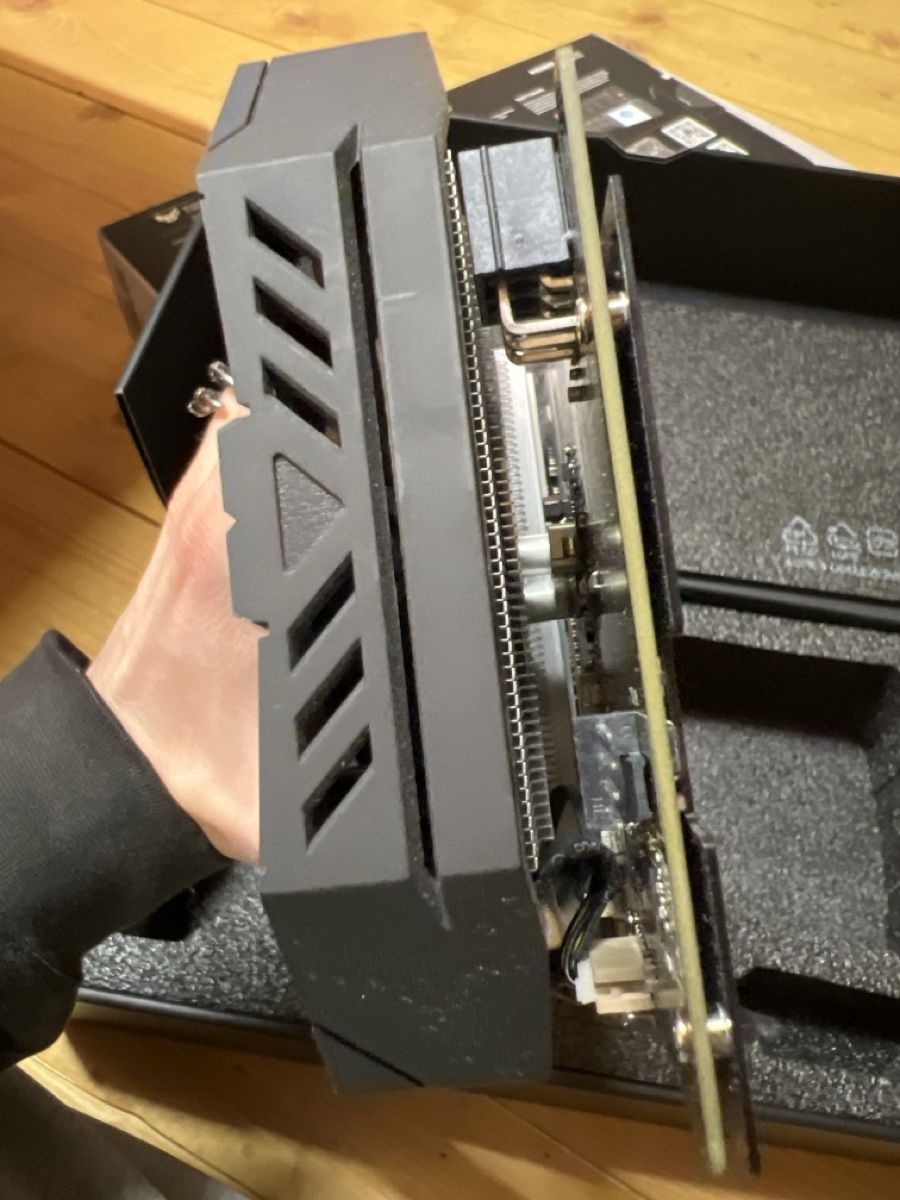 Asus Schede grafiche: Asus Strix GTX 1050TI O4G Gaming – Usato da flawil venduto da KauzigerBergeremit 3