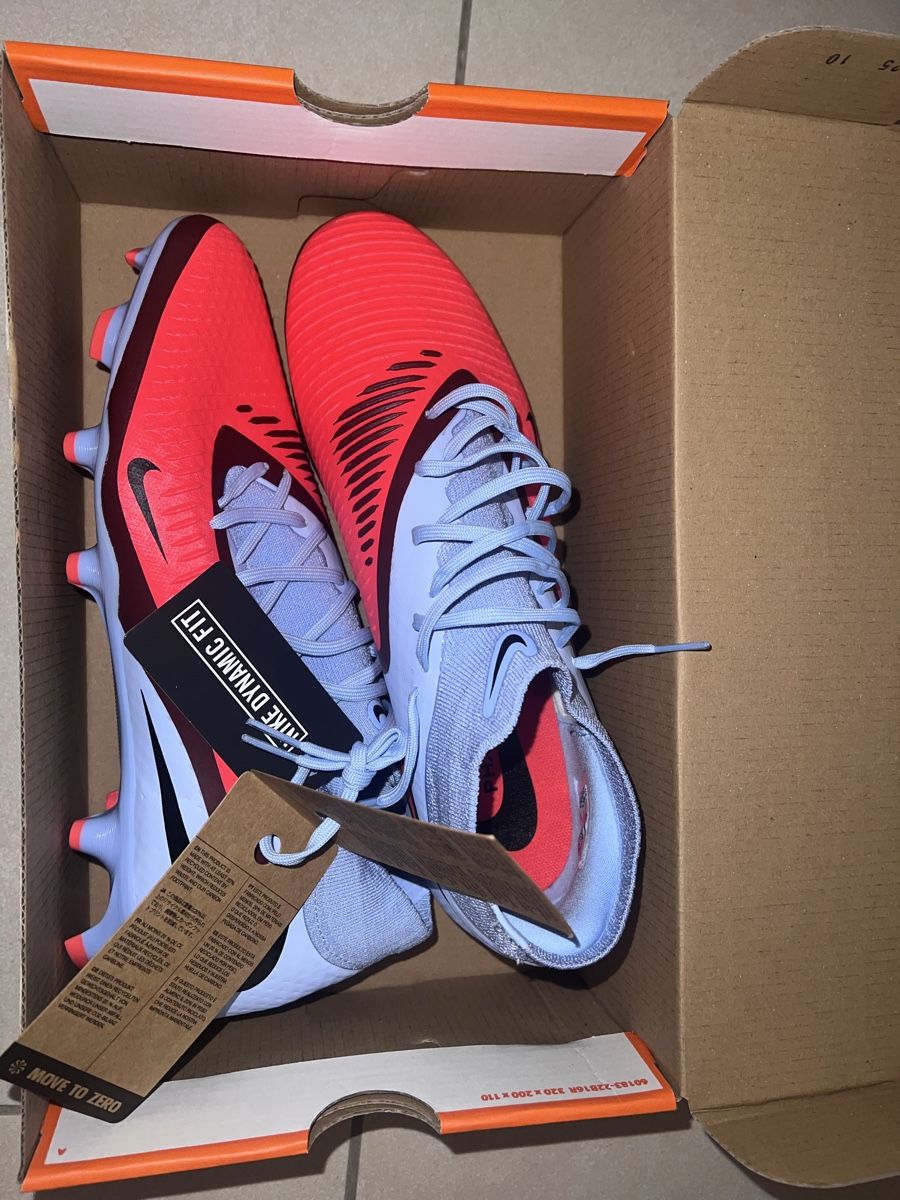 Nike Herrenschuhe: Crampon Phantom 6 high FG/MG – Neu und originalverpackt aus Genève von jae_n2pn
