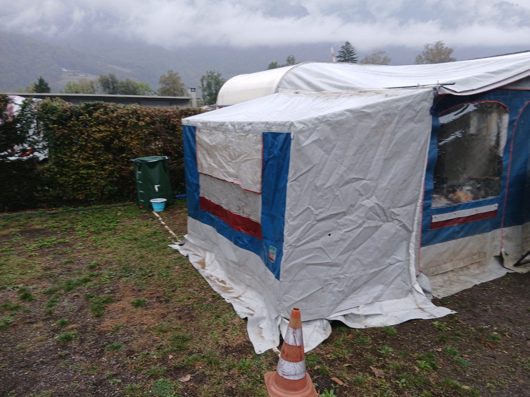 Vorzelte & Markisen: ERCKER z. vorzelt ca200x140cm – Gebraucht aus Pfäffikon SZ von Marcus_Aurilius