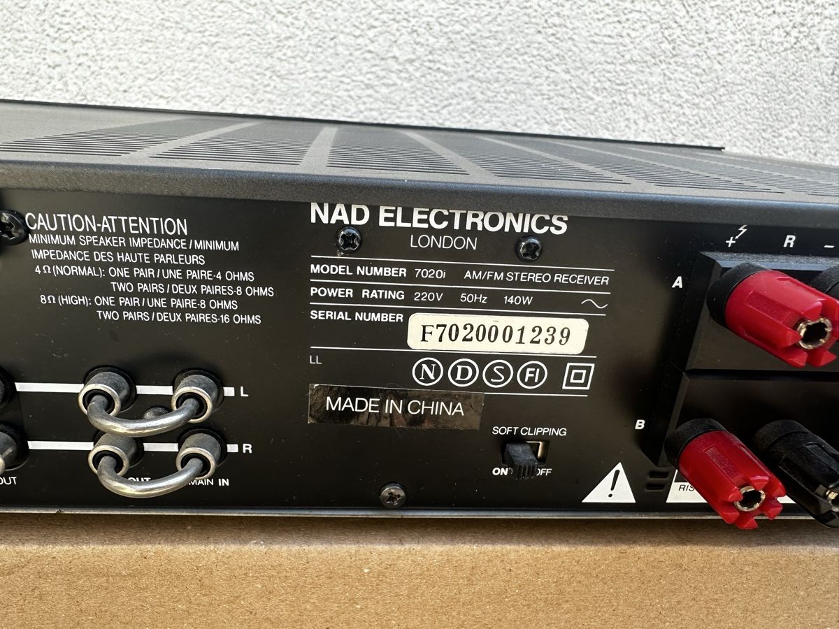 Nad Récepteurs: NAD Stereo Receiver 7020i – D'occasion à Zürich par deftwow 7