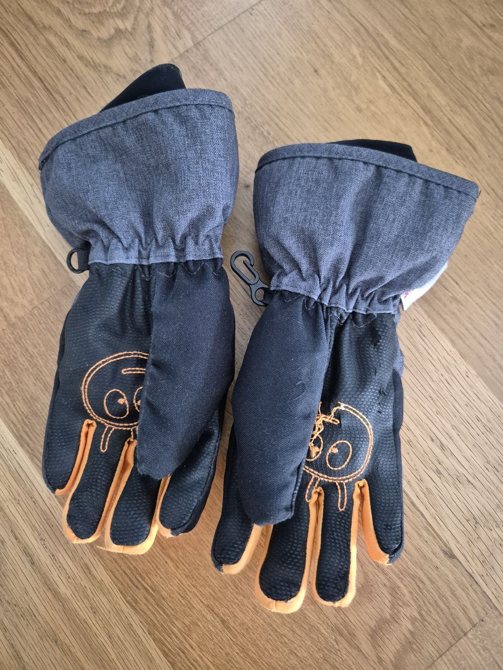 Guanti & manicotti: Skihandschuhe – Usato da Altishofen venduto da Simba220 1