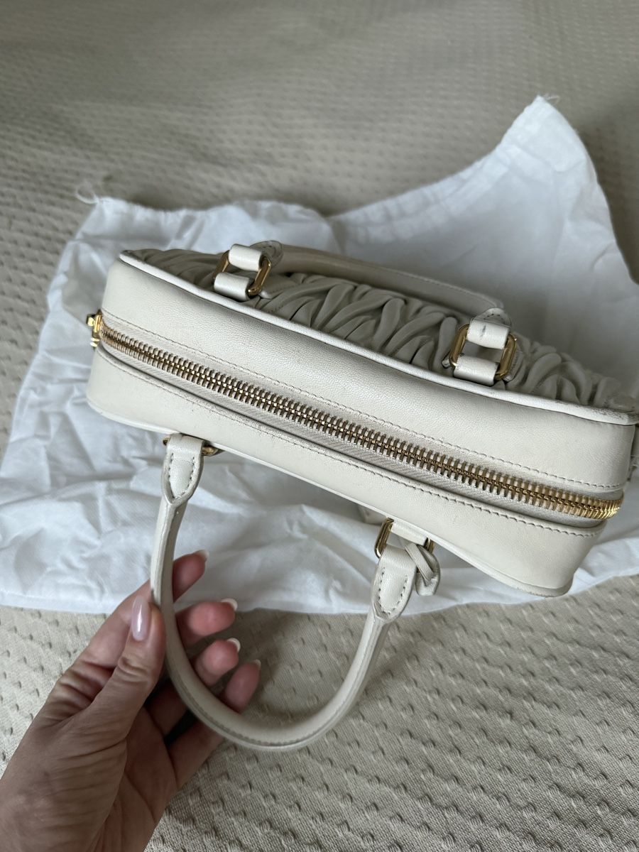 Miu Miu Sacs femmes: Miu Miu Arcadie bag authentic! – D'occasion à Geneve par ingamff 1