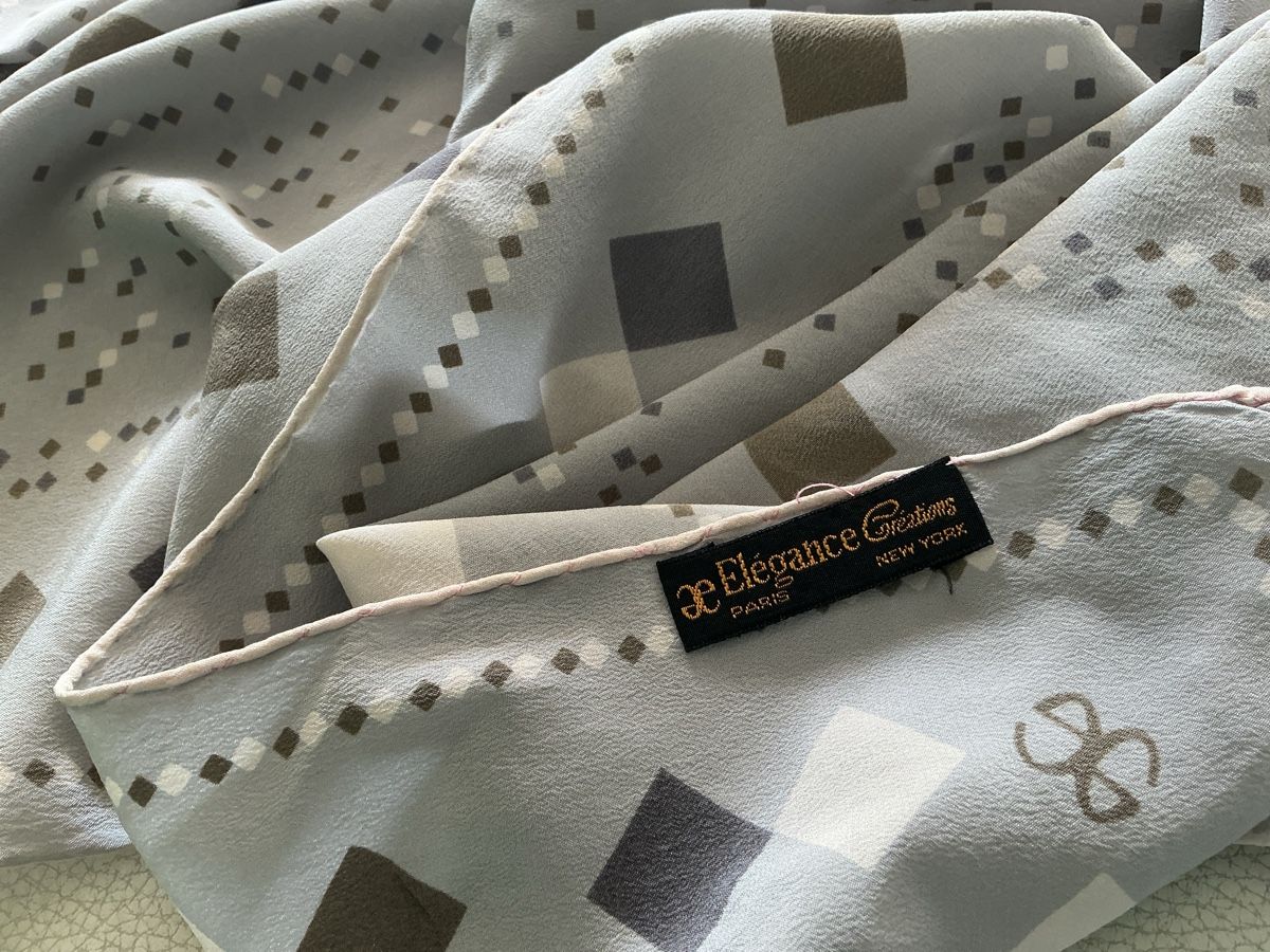 Foulard & Sciarpe: Seidentuch Elegance Creations Paris New York – Usato da Wettingen venduto da Andres54 1
