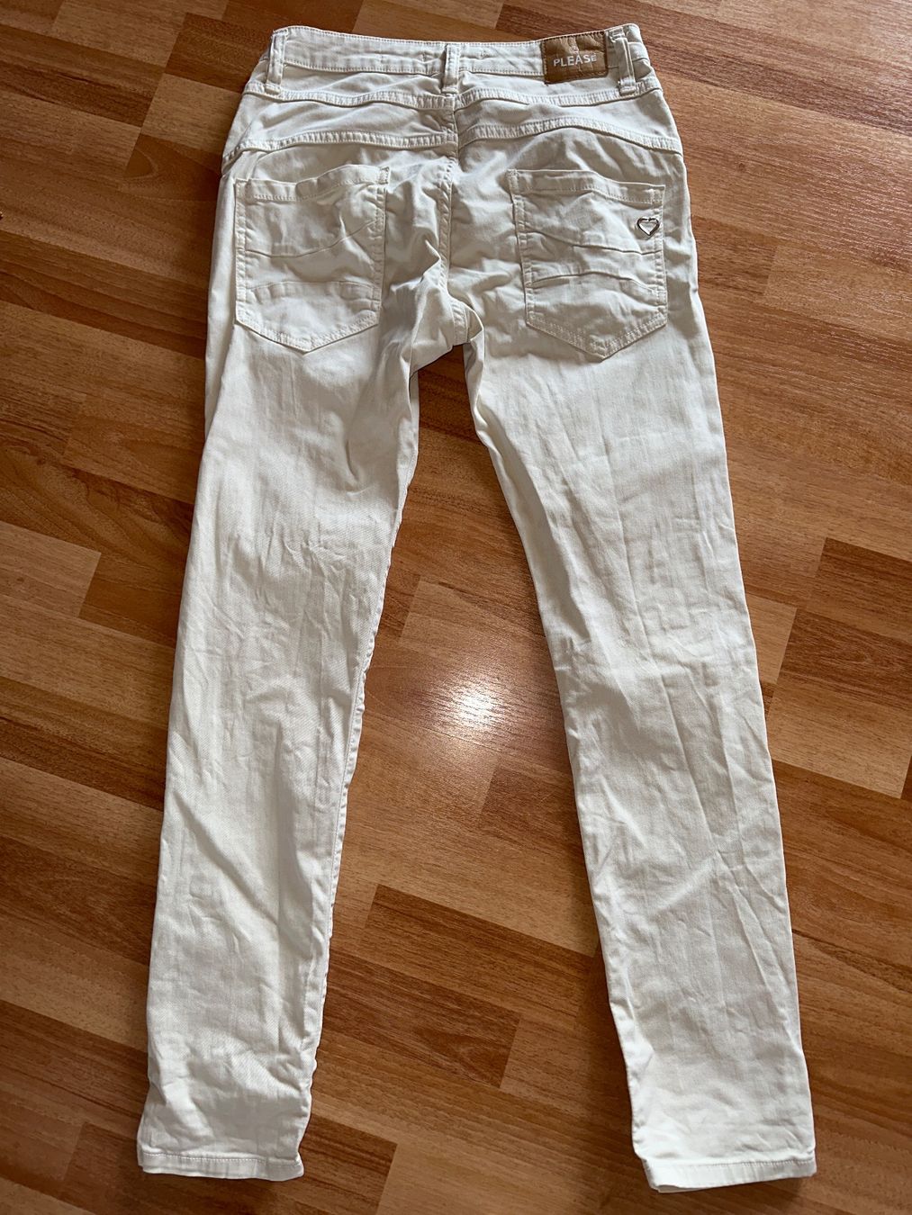 Please Jeans Pantaloni: Please Hose, Gr. XS beige einf. Bundweite ca. 36 cm – Usato da Wald AR venduto da sar_x867 2