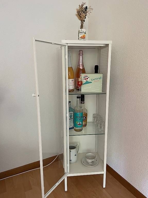 Vitrines: Schöne Glasvitrine zu verkaufen – D'occasion à Lyss par mal_t2fr 1