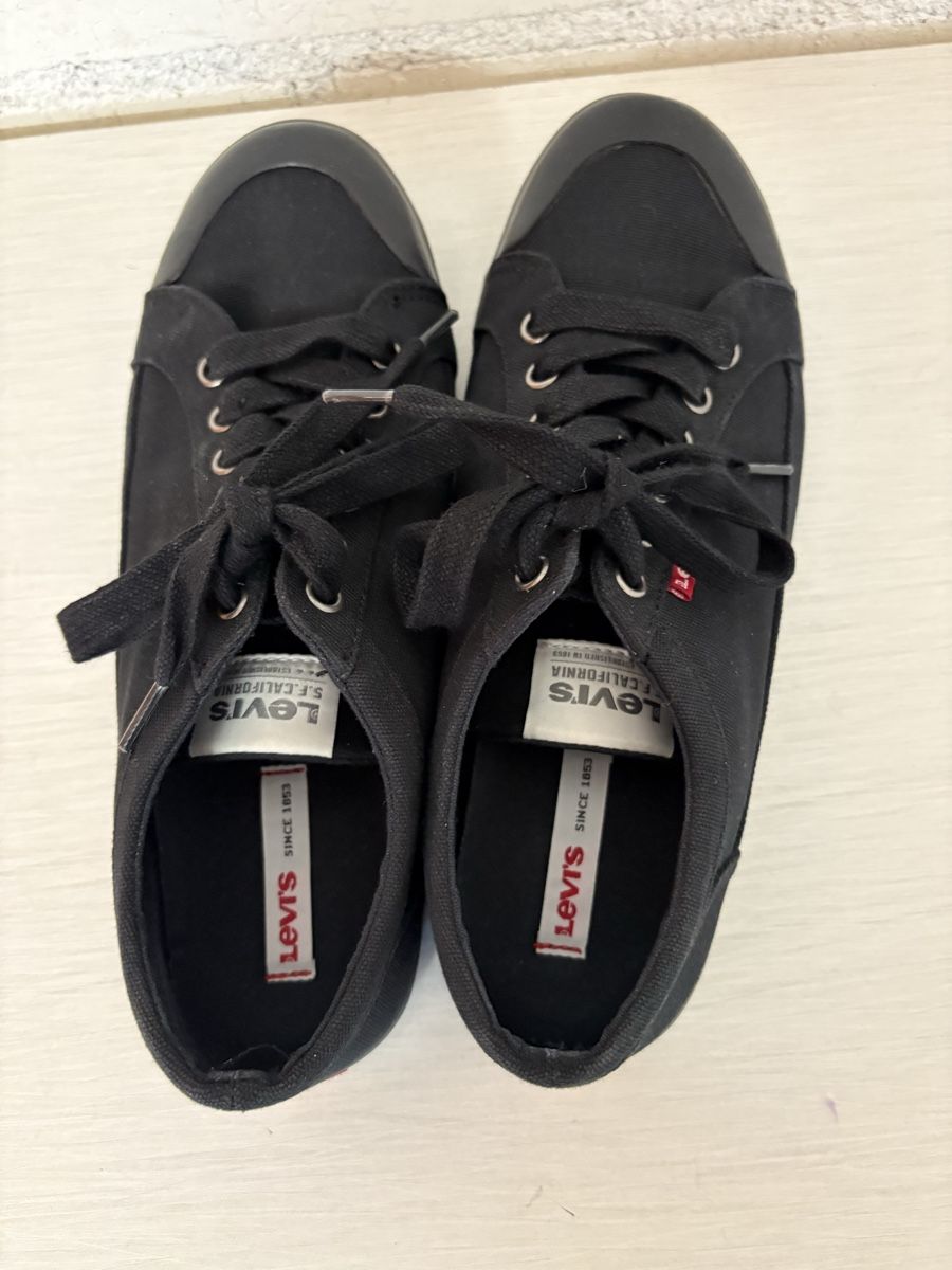 Levi's Herrenschuhe: LEVIS Herrenschuhe grösse EU 42  UK 8 – Gebraucht aus Thun von jeff070 1