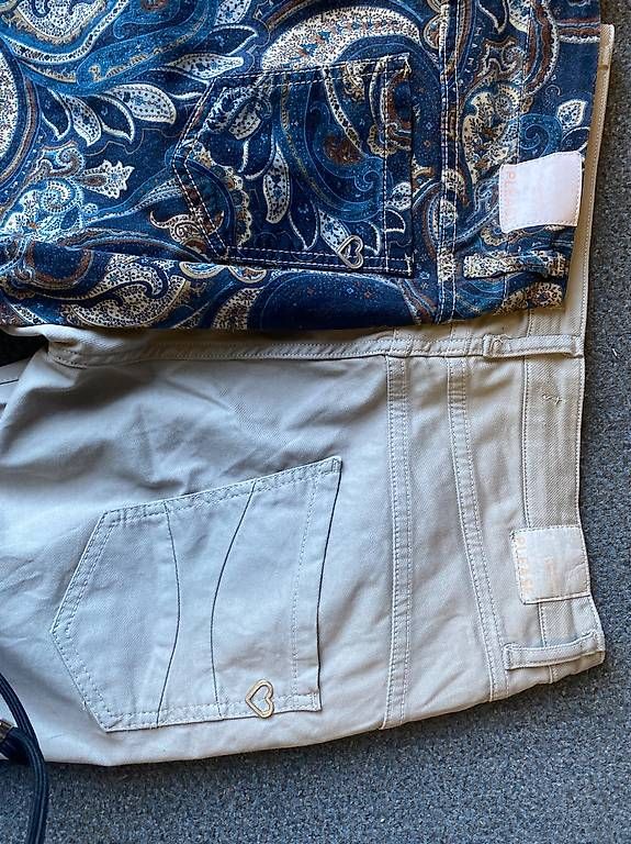 Pantaloni: Please Hosen 2x Large – Usato da St. Gallen venduto da Konstanza 3