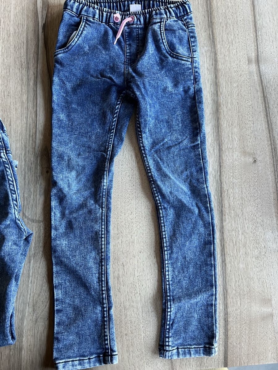 Hosen: Mädchen 2x Jeans Gr. 122 Kleiderpaket – Gebraucht aus Eglisau von yd55 1