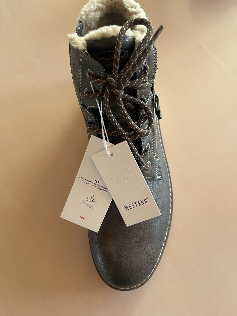 Mustang Scarpe da uomo: Chaussures Mustang neuves – Nuovo e nell'imballaggio originale da Courgenay venduto da Mcastafiore 1