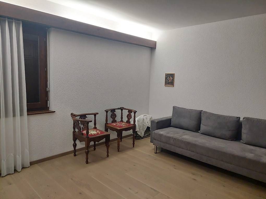 Divani: Divano letto in alcantara grigio  – Usato da Breganzona venduto da yuk_tb2y