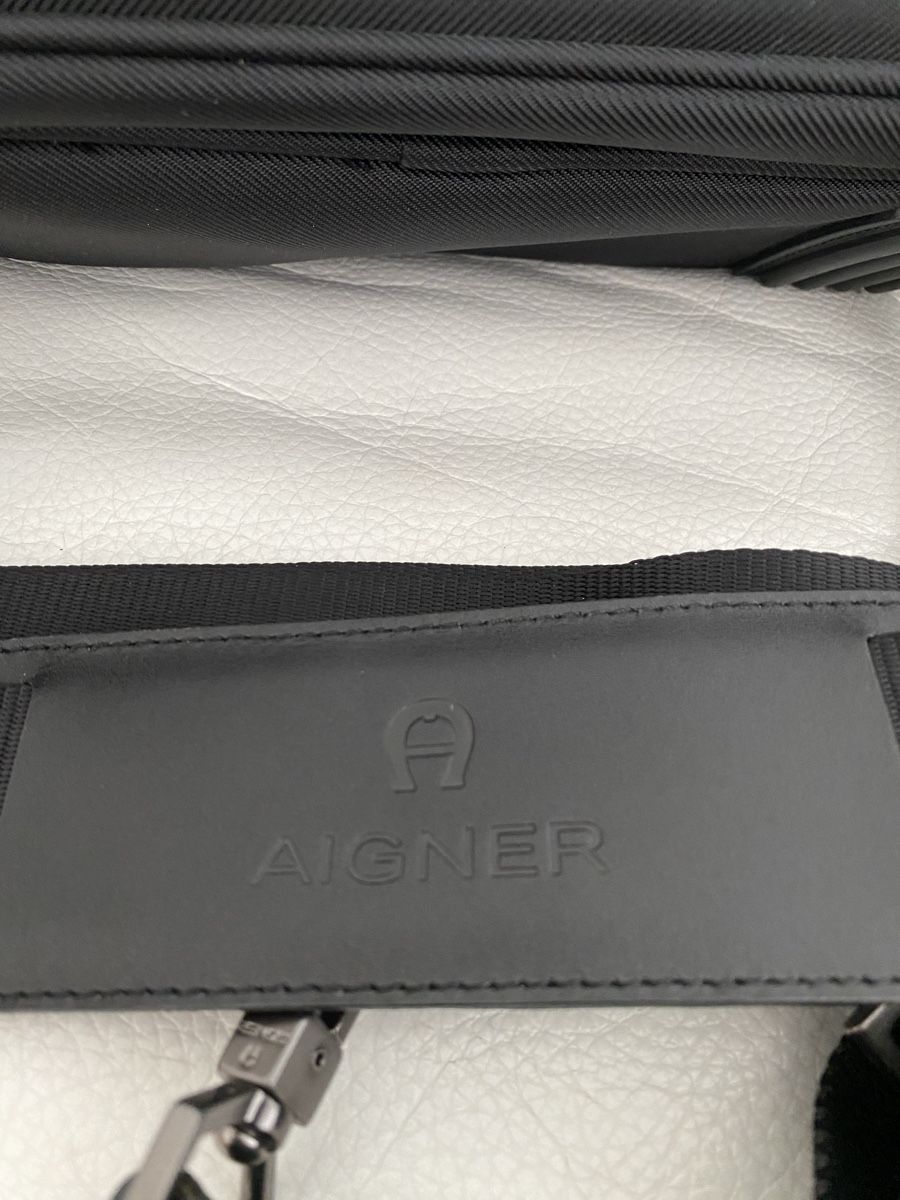 Aigner Valigie & Borse: Aigner Laptop Tasche – Usato da Opfikon venduto da Luis144 7