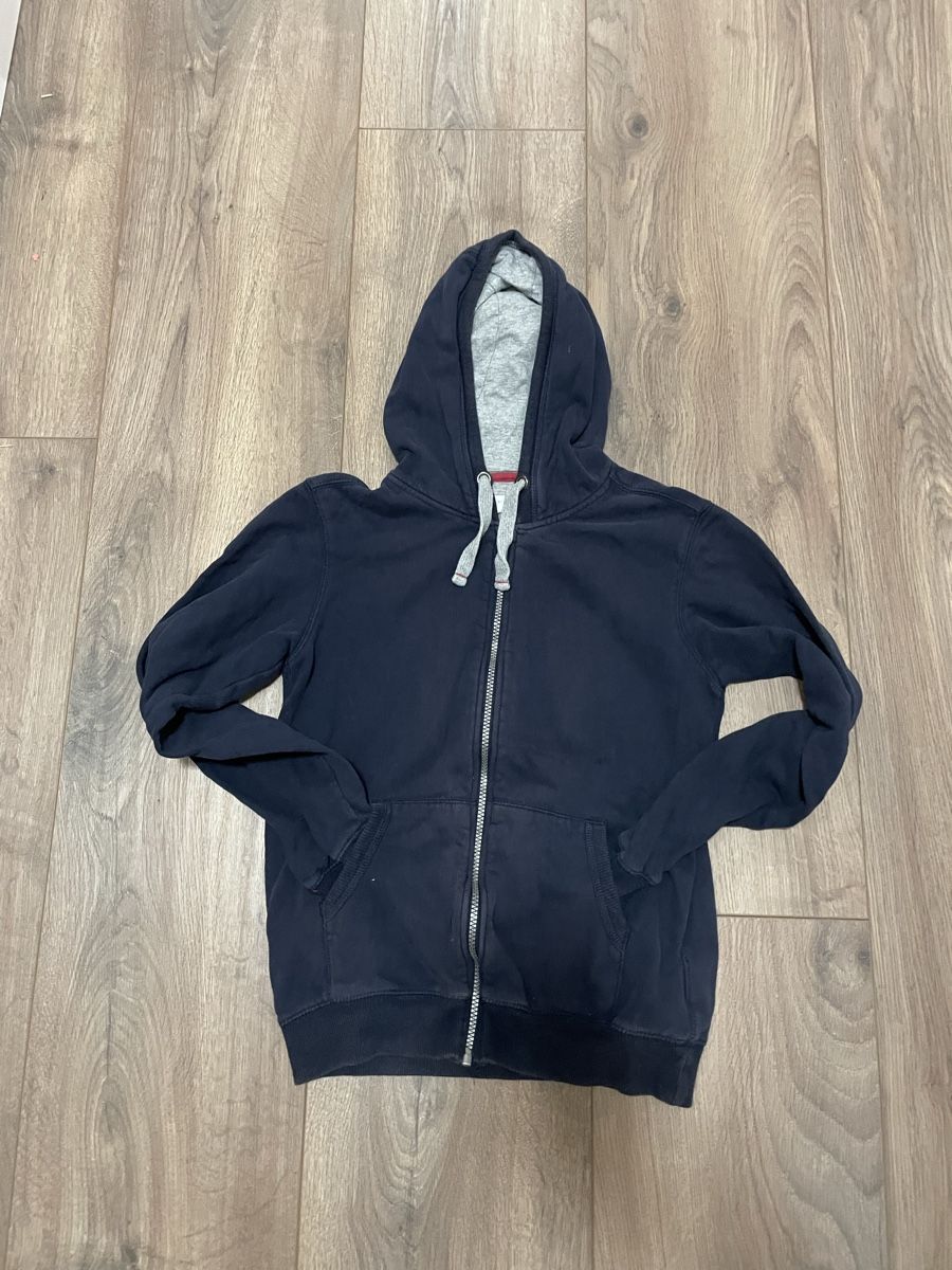Lotti & Set di vestiti: 3 Kinder Pullover und Kapuzenjacken gebraucht gemischt – Usato da Dornach venduto da san_s2qy 2