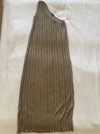 Robe Massimo Dutti