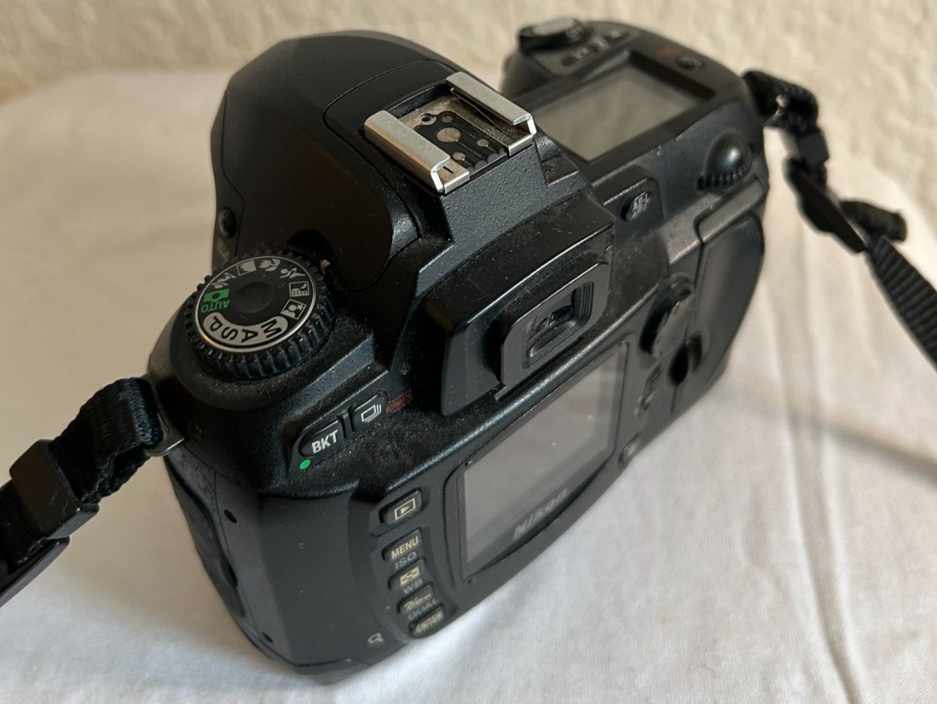 Nikon Fotocamera: Nikon D70 Digital Kamera mit 2 AF-S Nikkor Objektiven – Usato da Zürich venduto da Blaxx 4