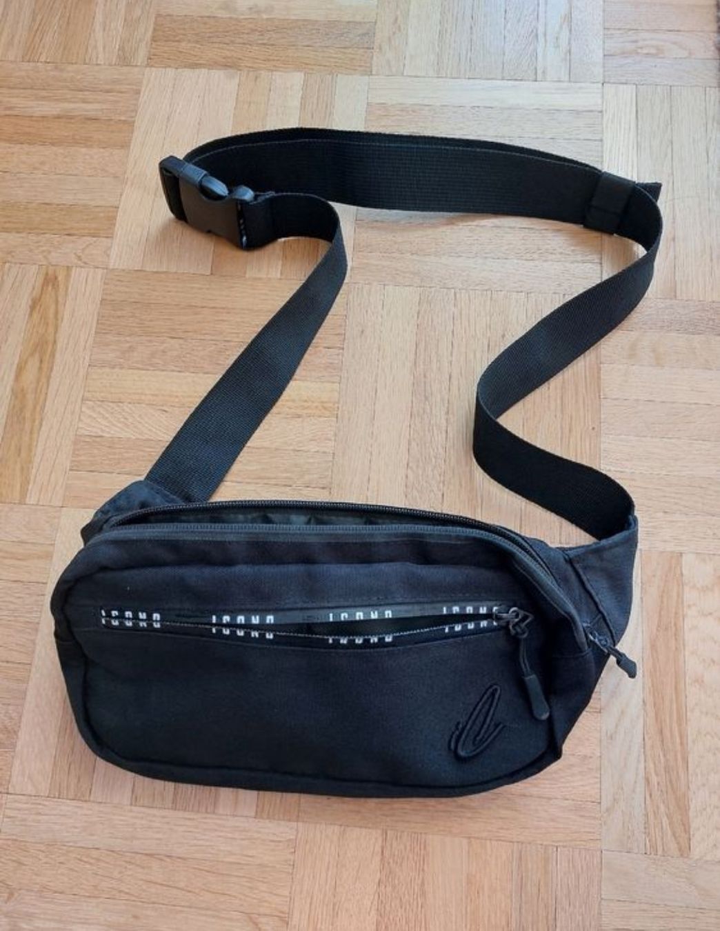 Sacs: Schwarze Bauchtasche / Gürteltasche – D'occasion à Bern par yar_6p2h