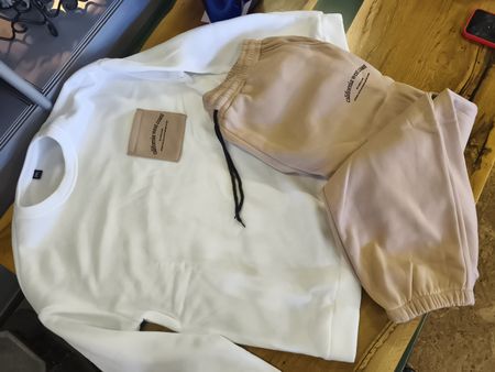 Unisex Trainingsanzug Set (Sweatshirt & Hose) – Neu(A11)