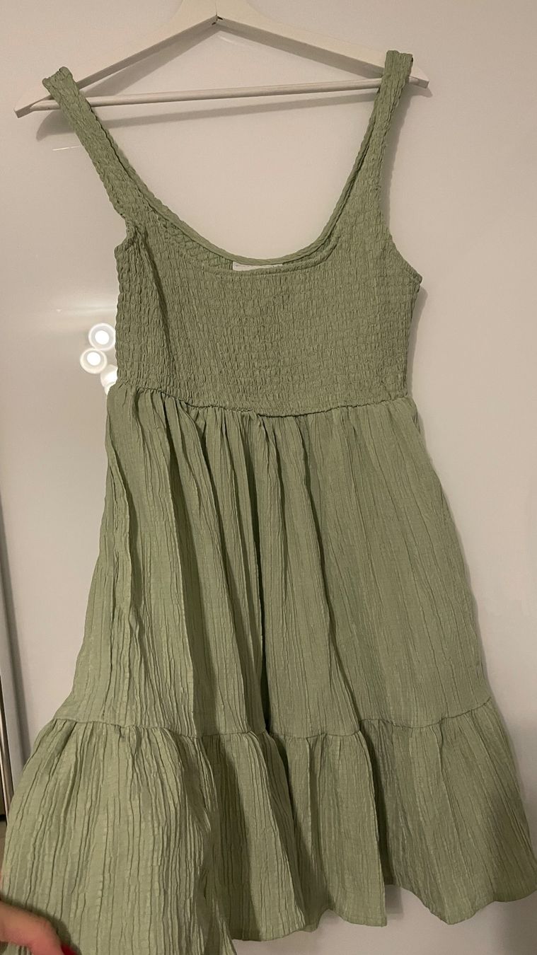 Asos Kleider: Sommerkleid Grün von ASOS – Neu (gemäss Beschreibung) aus Lausen von sim_hgp6 2