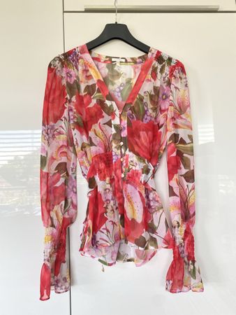 ESCADA BLUSE  florales Design, rot, lila, rosé, weiss Gr.36