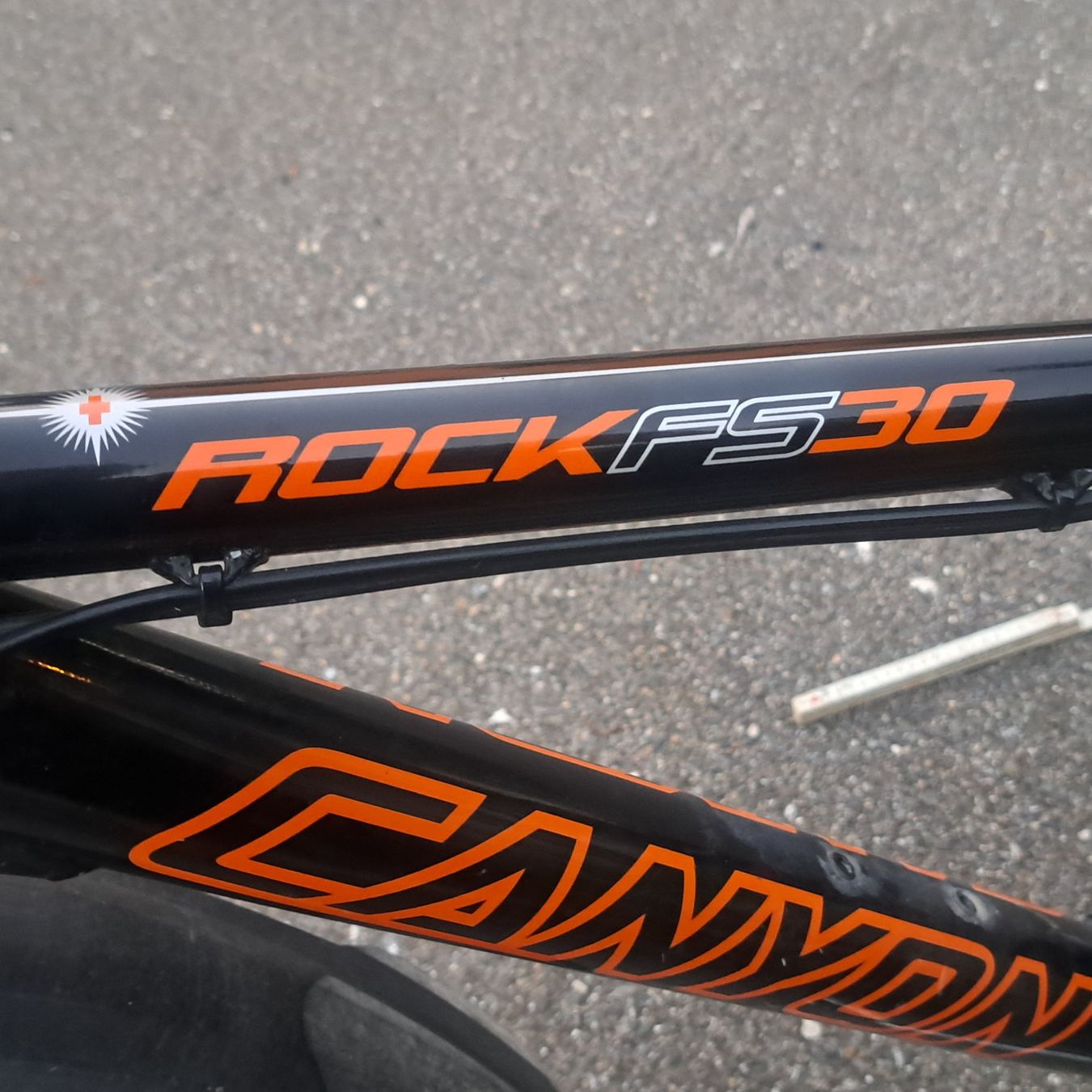 Biciclette: bike mit guten komponenten – Difettoso da Benzenschwil venduto da 007tinu 7