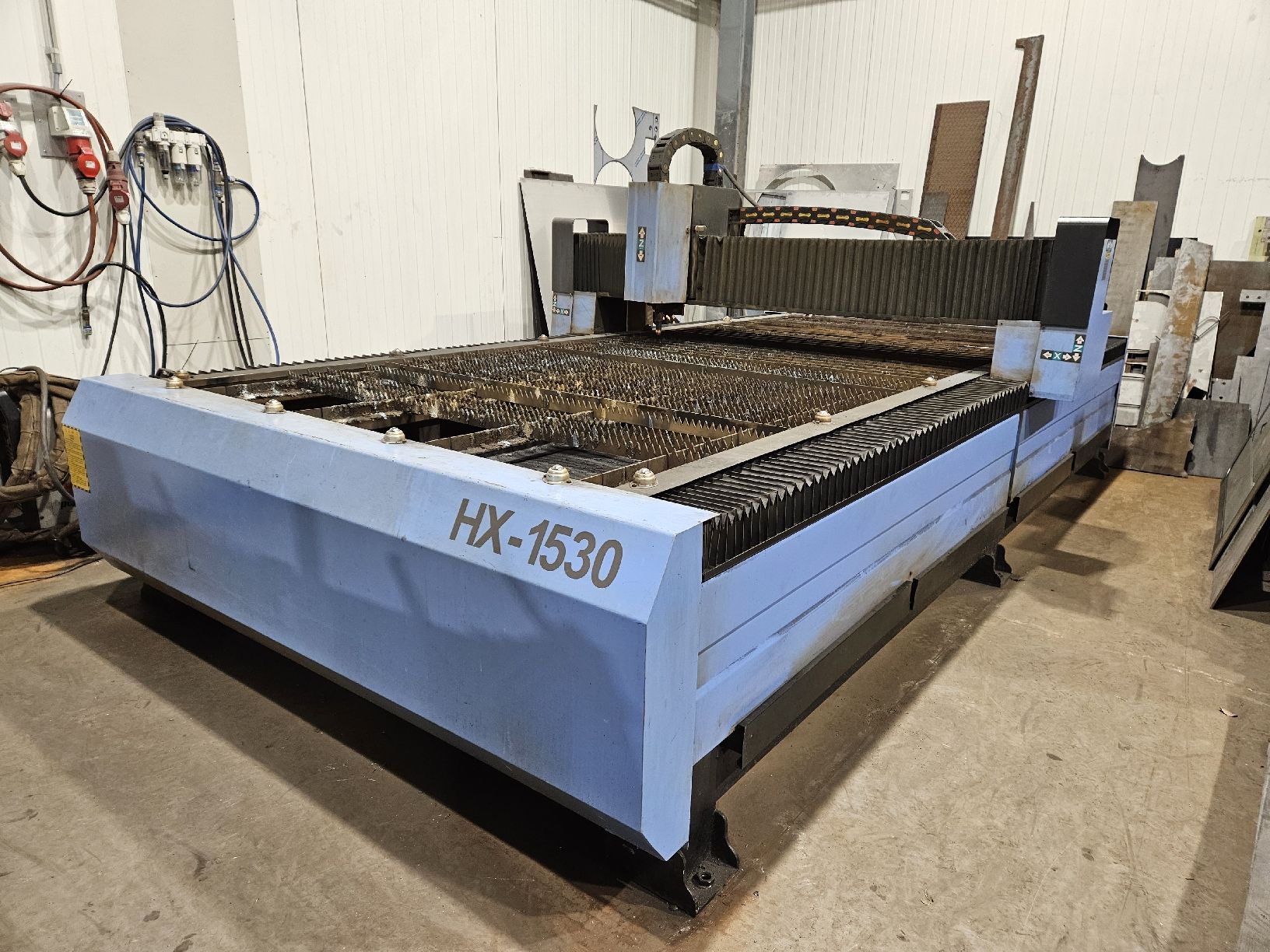 Toutes les machines: Plasmaschneider CNC 1.5 x 3.0 m  – D'occasion à sins par villiger1964