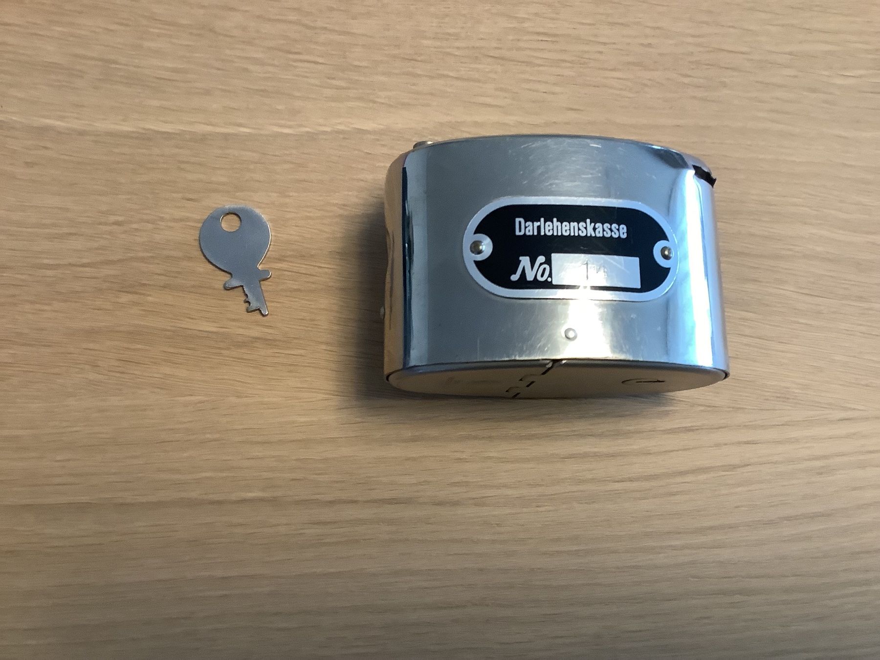 Salvadanai: Darlehenskasse Kässeli Nr. 14 – Usato da Holzhäusern ZG venduto da tho_8my6
