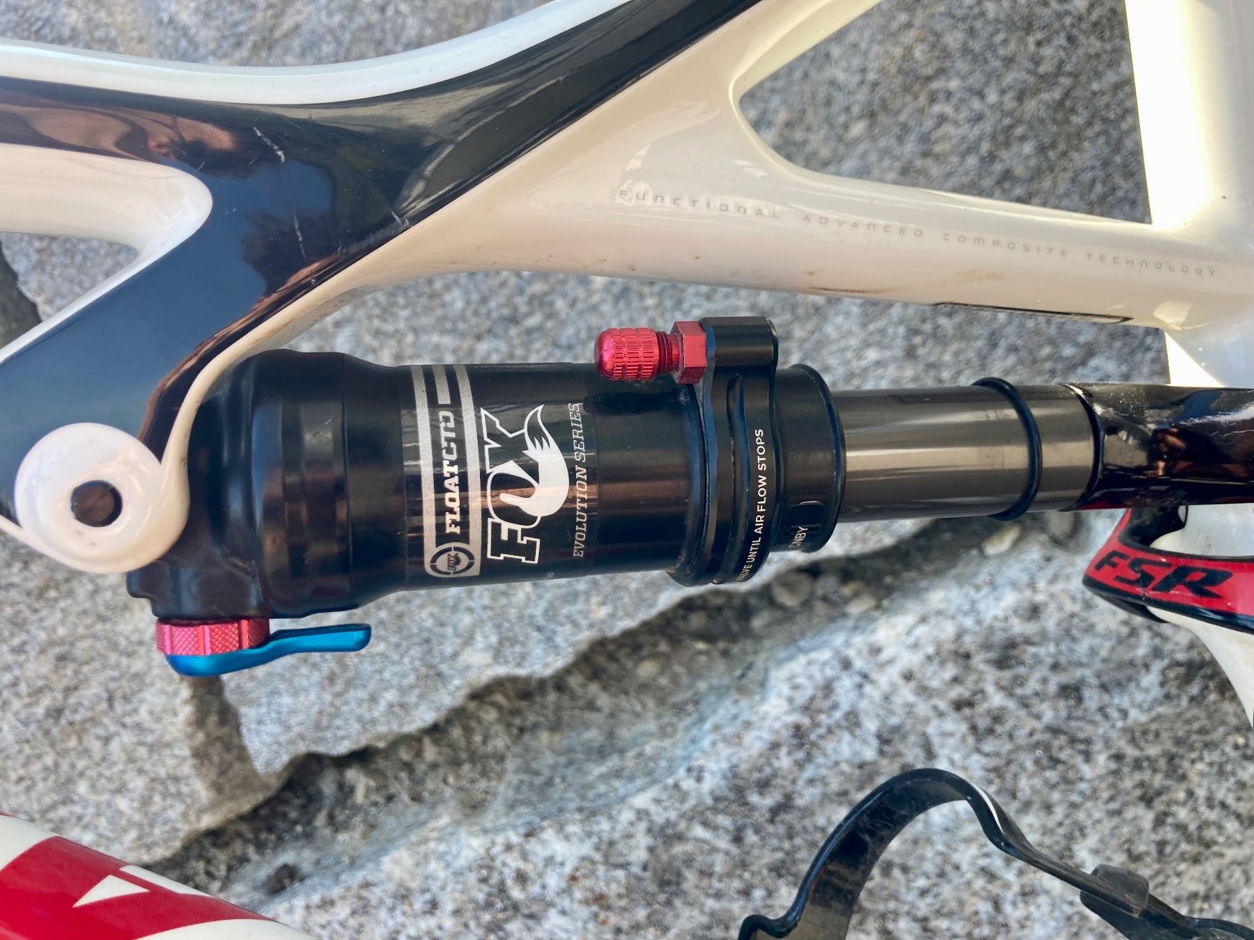 Specialized Velos: Specialized Camber Comp Carbon – Gebraucht aus Jona von  6