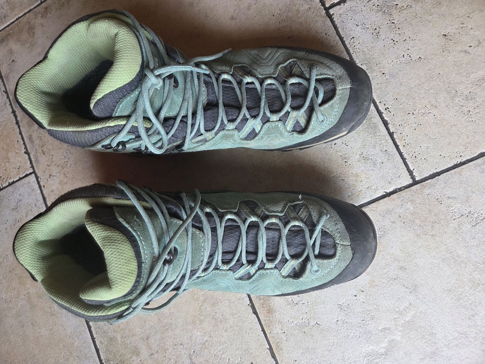 Meindl Damenschuhe: Meindl goretex chaussures de marche / Wanderschuhe  – Gebraucht aus St-Blaise von jul_cvf9 1