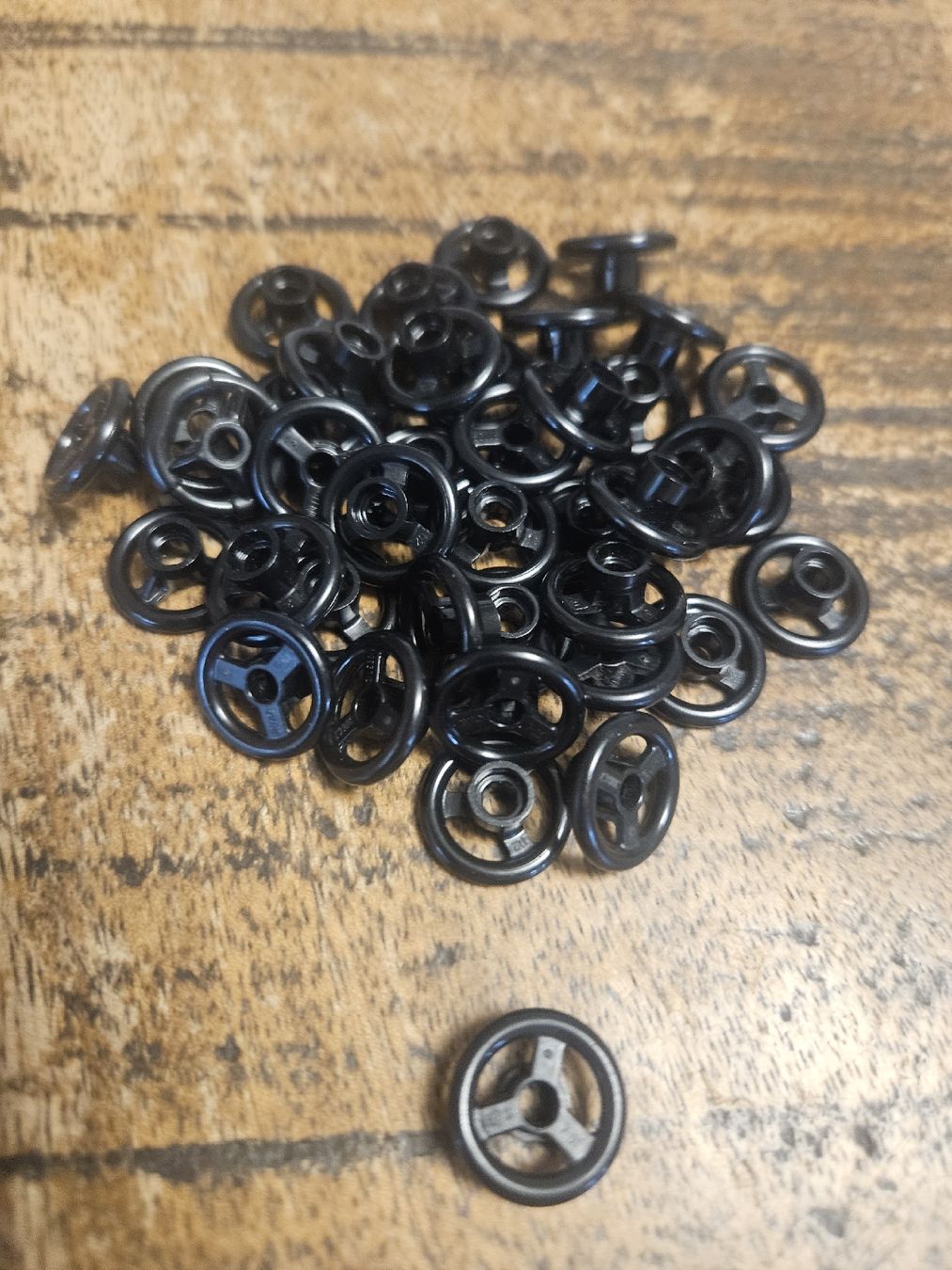 Lego Kit di costruzioni: lego 2819 lot de 40 pièces Black Technic, – Usato da Confignon venduto da Ecrofigs