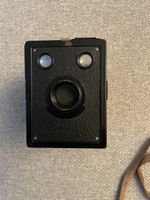 Analoge Box Kamera, vermutlich Agfa, mit Ledertasche!