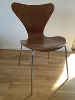 Fritz Hansen Serie 7 Stuhl Marke FH