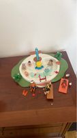 Playmobil piscine avec accessoires et figurines bon état