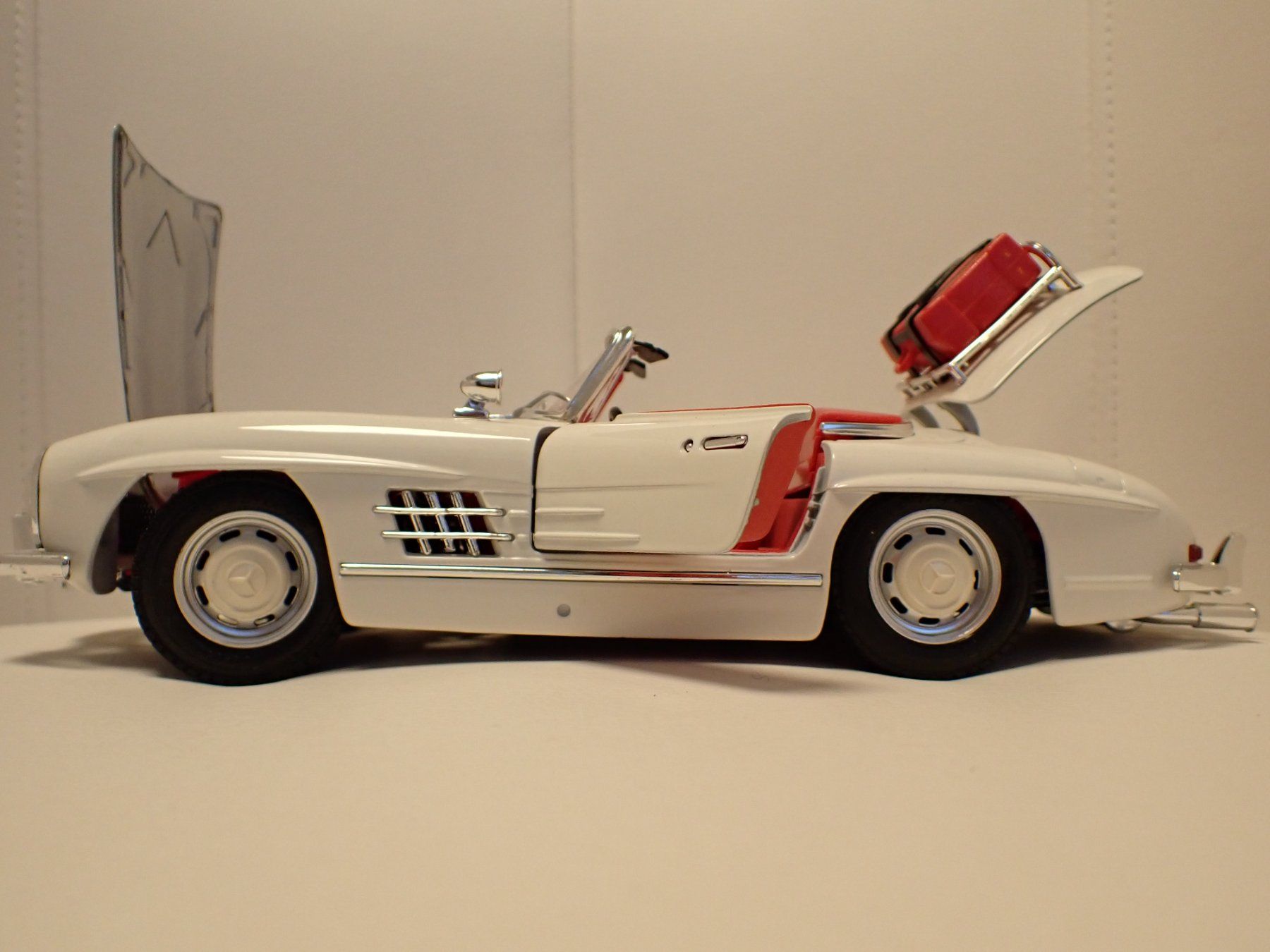 Mercedes-Benz Modellautos: Mercedes-Benz 300 SL 1954 – Neu (gemäss Beschreibung) aus Zürich von ikaufen