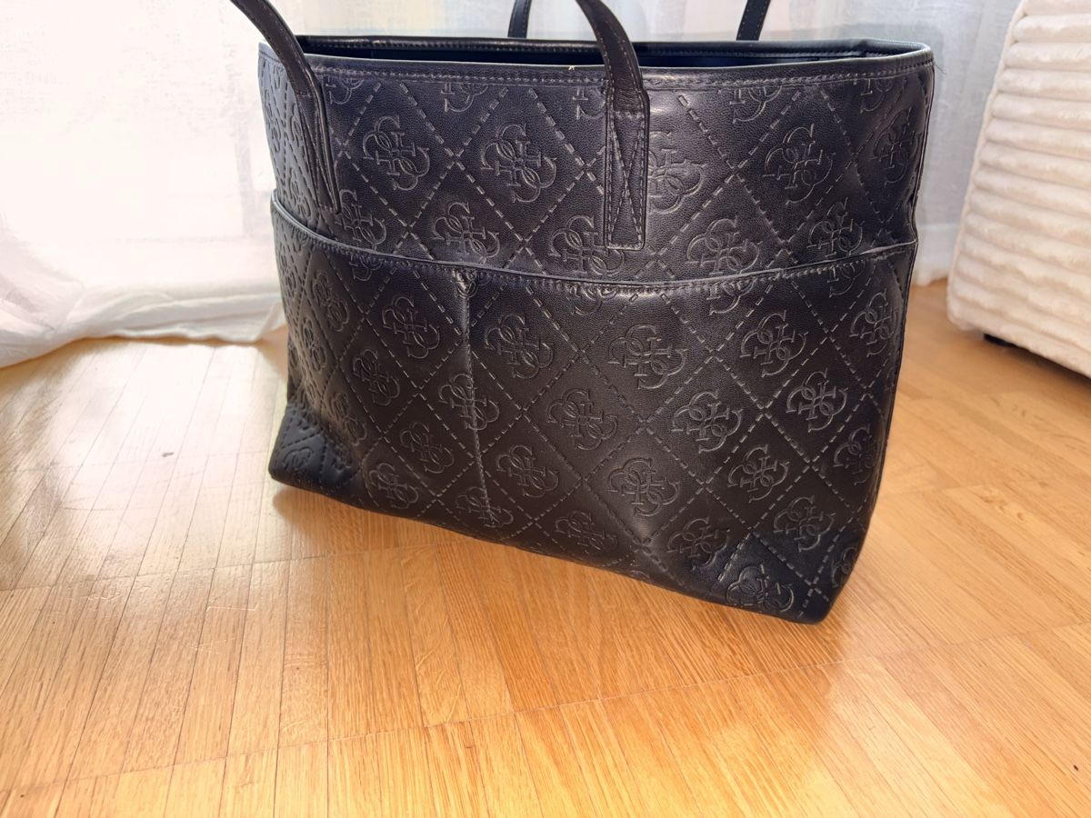 Guess Borse da donna: Guess Shopper – Usato da Winterthur venduto da Davidloetscher 1