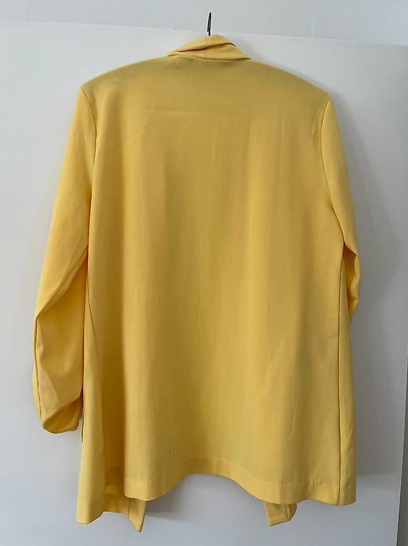 Jacken: Blazer gelb – Gebraucht aus Murten von bea_n5yn 1