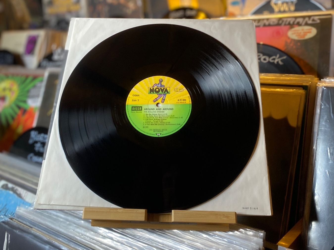 Dischi in vinile: THE ROLLING STONES - AROUND AND...RE GER 1976...VG+/VG+ – Usato da Gals venduto da Diskopatshop 2